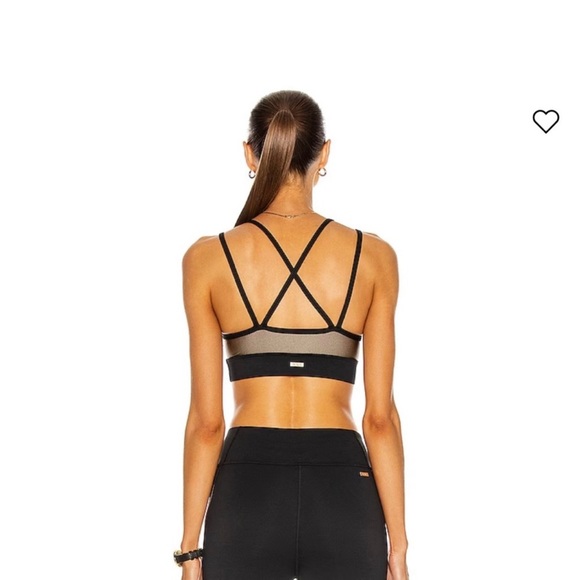 Alala Biker short (S) AND sports bra (M) matching set - Picture 7 of 16